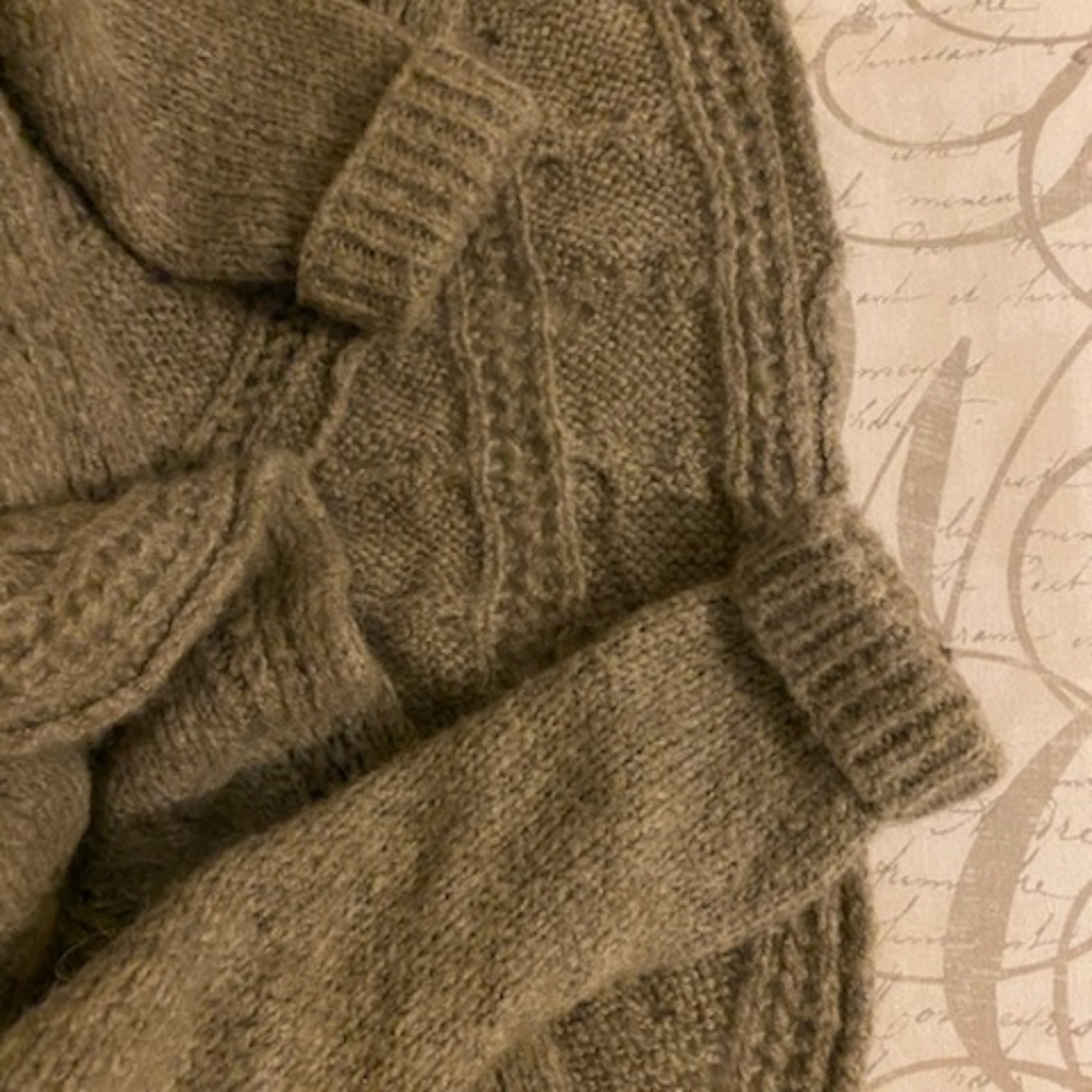 Sweater - Picture 3 of 5